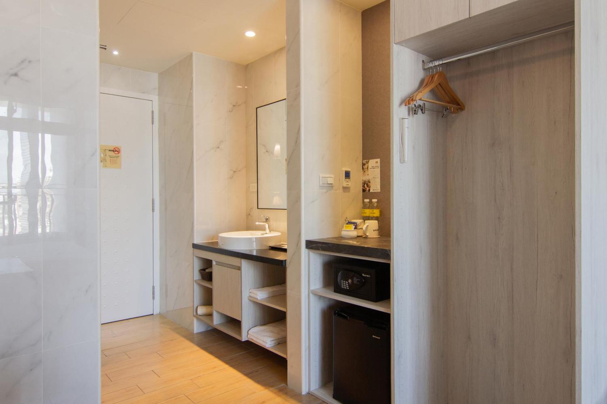 Check Inn New Taipei Luzhou Ngoại thất bức ảnh