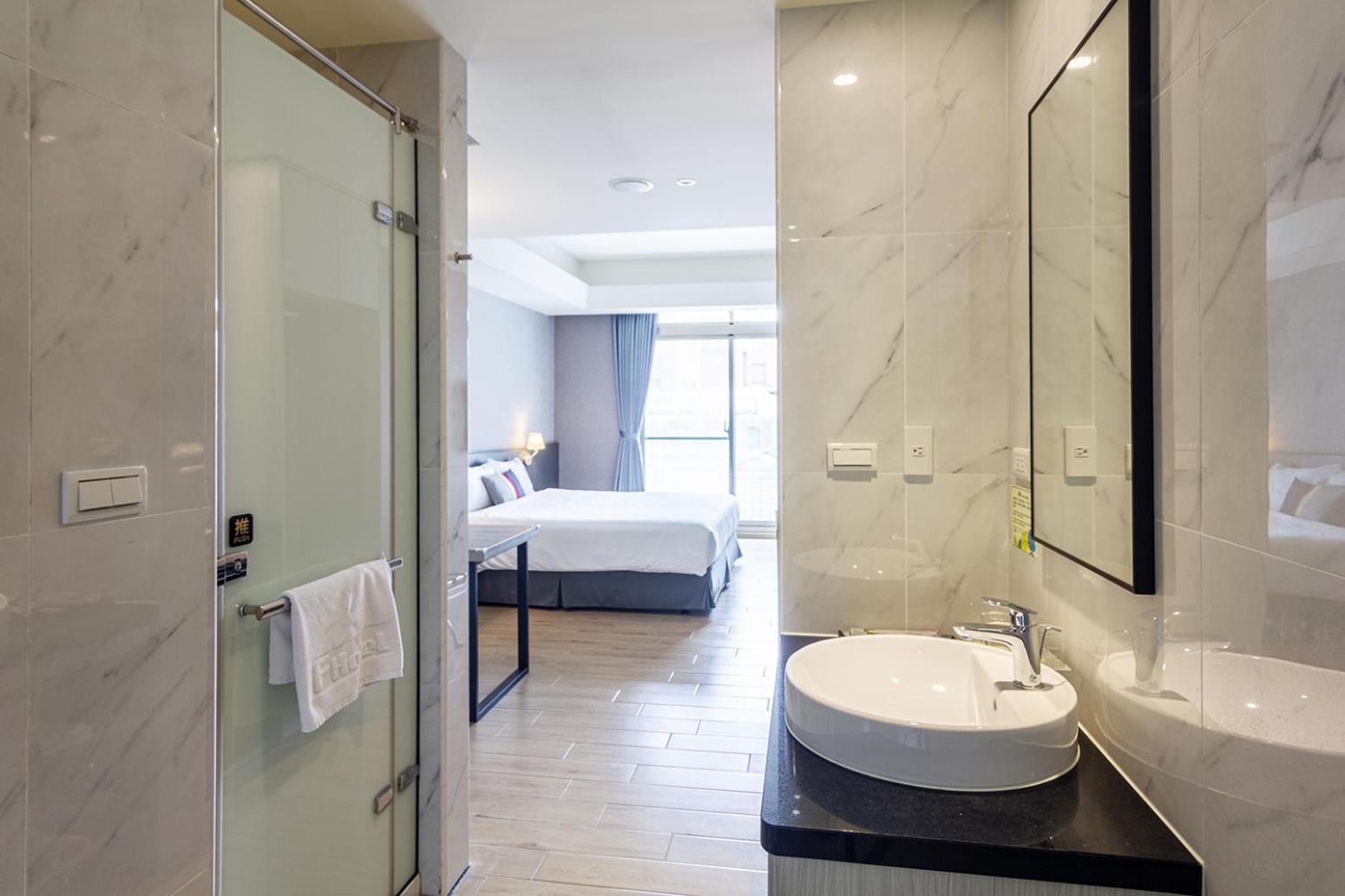 Check Inn New Taipei Luzhou Ngoại thất bức ảnh